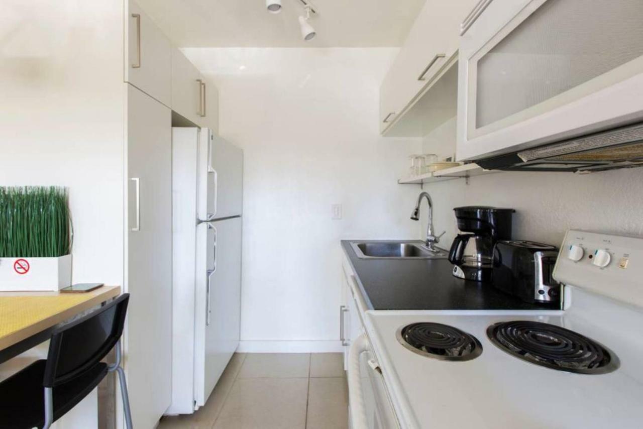 Lambert Family Beach Apartments - Unit 1 Fort Lauderdale Eksteriør billede